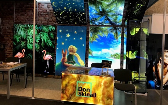 Szklane panele nie tylko do kuchni!